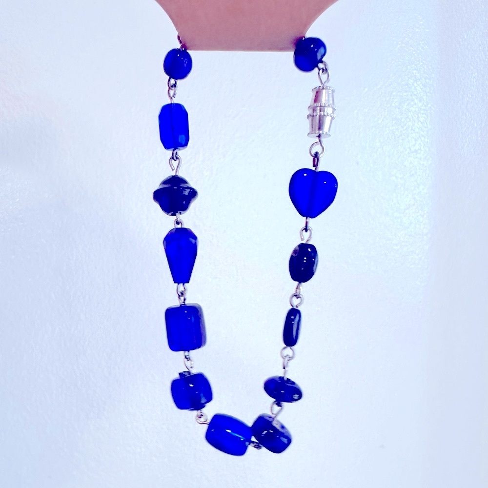 NEW: Handmade Beautiful Royal Cobalt Blue VTG Glass Mixed Beads Silver Bracelet